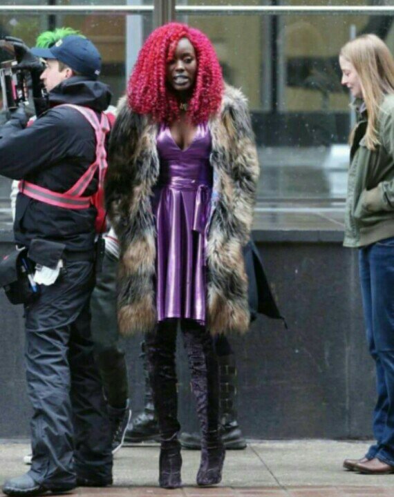 starfire anna diop1397806240..jpg